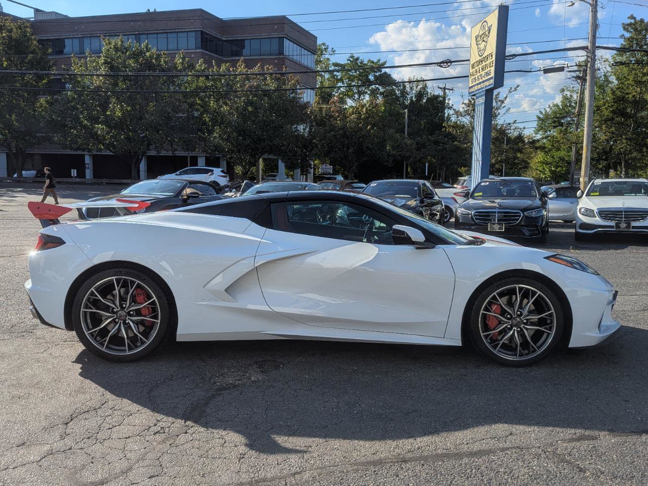 Used 2023 Chevrolet Corvette Stingray Premium Conv w/ Z51 Performance Package RWD image 6
