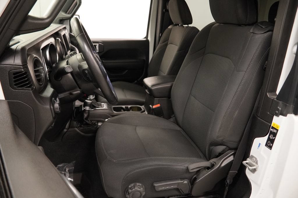 Used 2022 Jeep Wrangler Sport AWD/4WD image 16