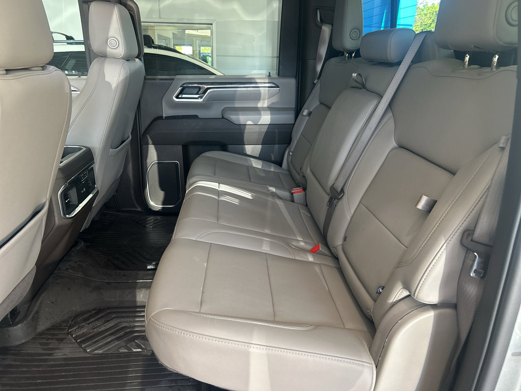 Used 2025 Chevrolet Silverado 2500 LTZ w/ LTZ Premium Package image 20