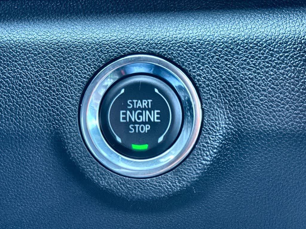 Used 2026 GMC Terrain Elevation w/ Elevation Premium Package FWD image 17