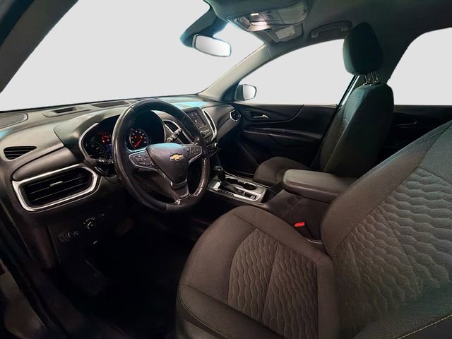Used 2020 Chevrolet Equinox LT w/ Driver Convenience Package image 19