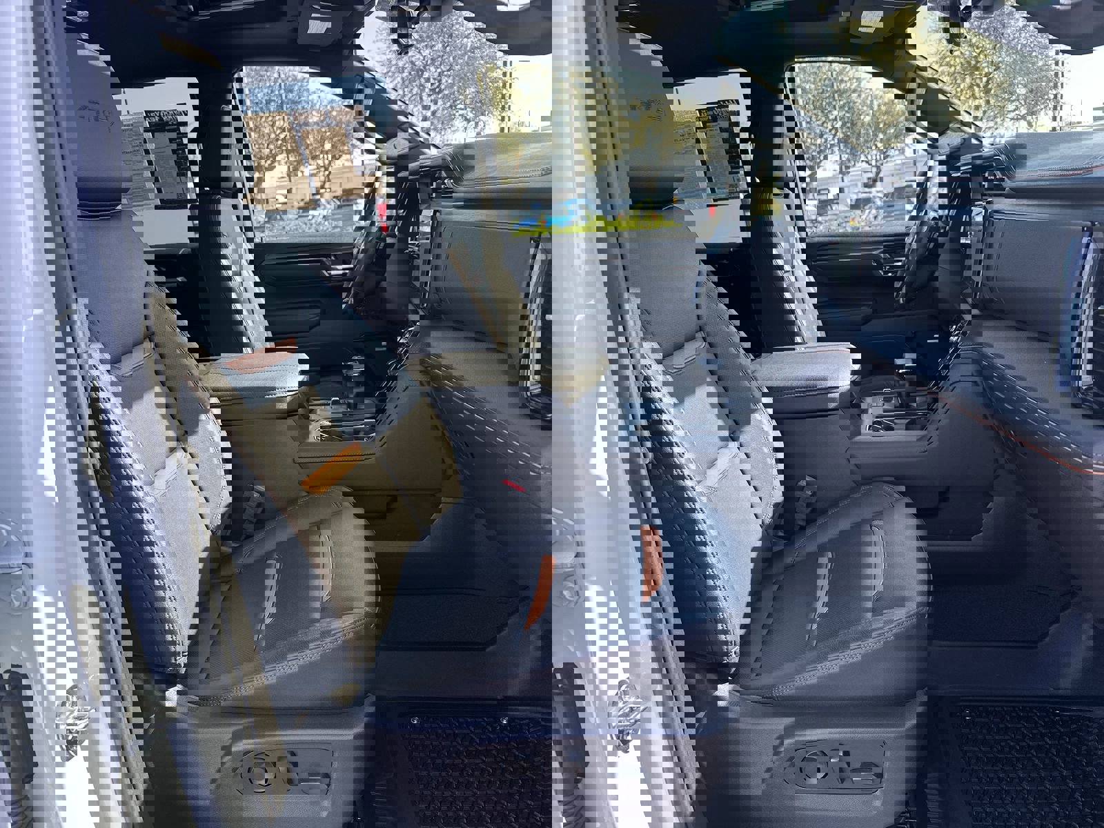 Used 2024 GMC Sierra 1500 AT4 w/ Technology Package image 22