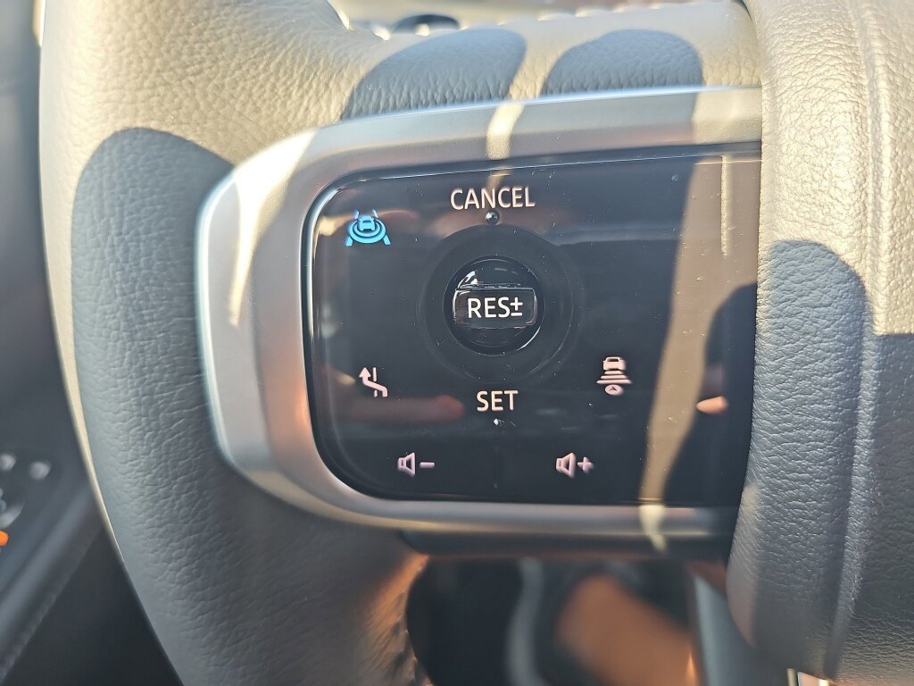 New 2026 Nissan Armada SL w/ Captain's Chari Seat Package image 12