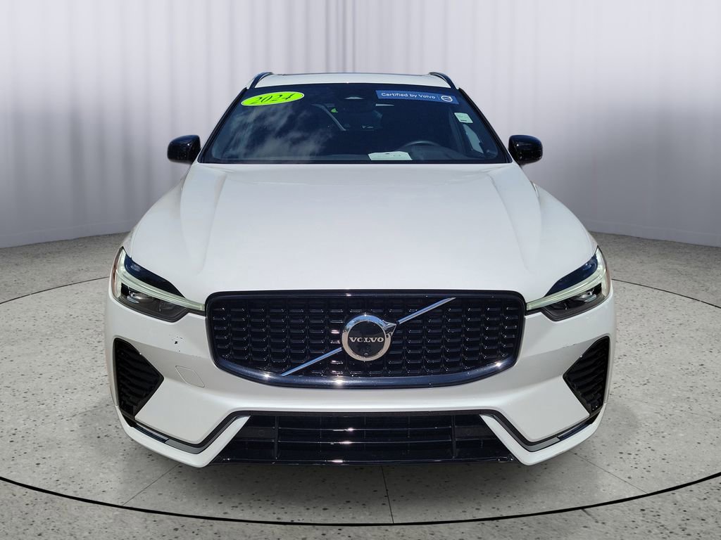 Certified 2024 Volvo XC60 B5 Plus AWD/4WD image 10