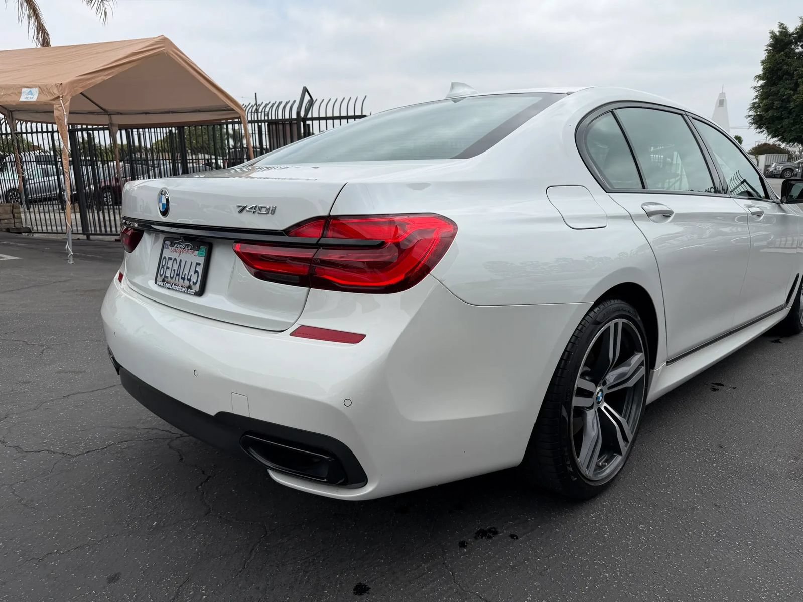 Used 2018 BMW 740i RWD image 24
