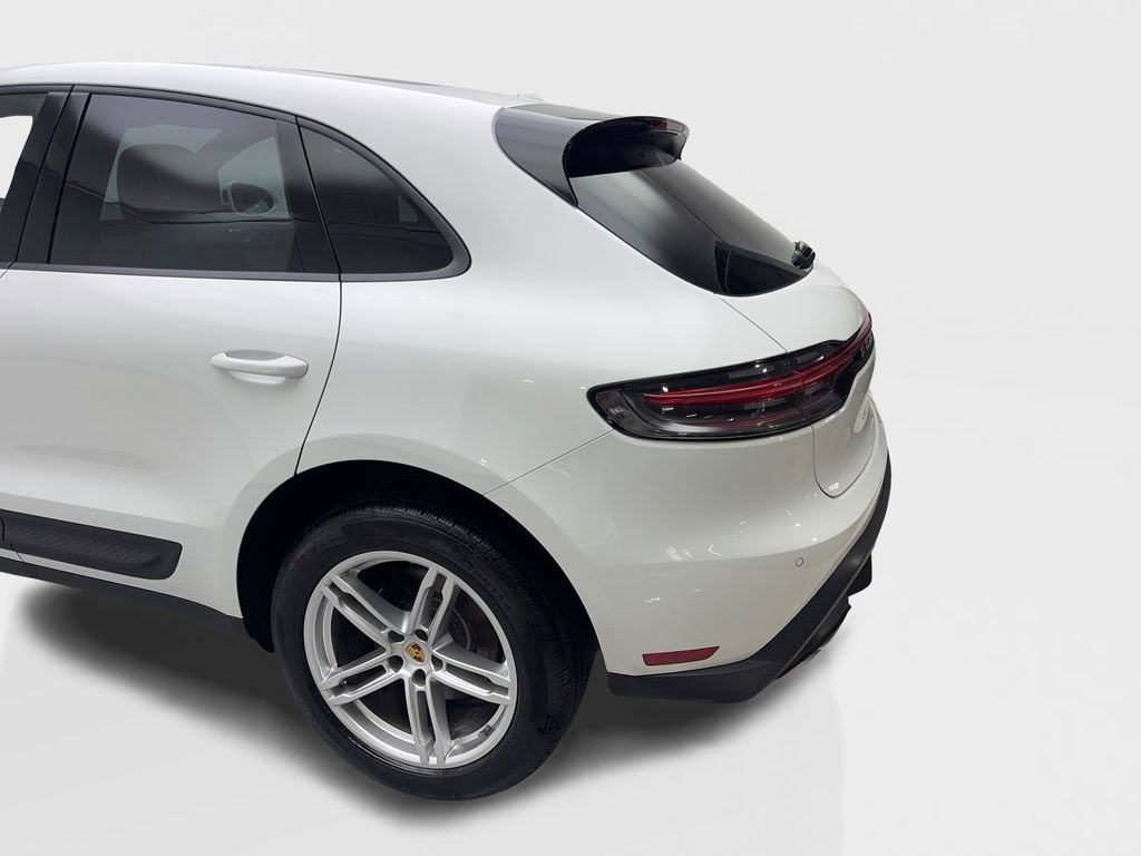 Used 2025 Porsche Macan Turbo image 17