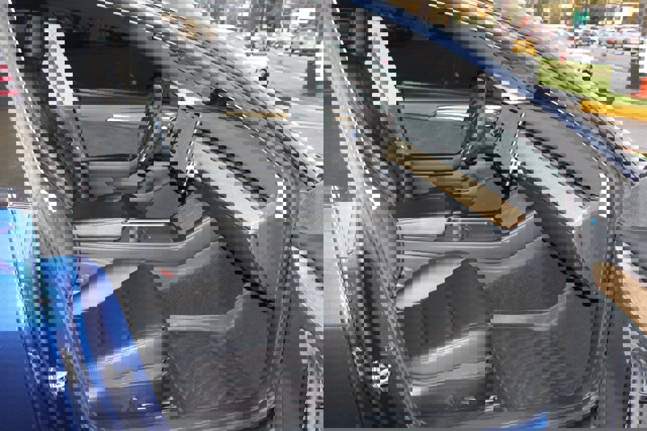 Used 2021 Tesla Model 3 Standard Range Plus image 12