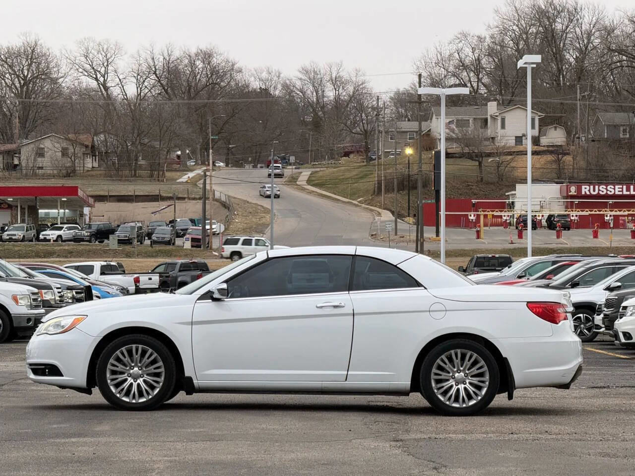 Used 2011 Chrysler 200 Limited image 6