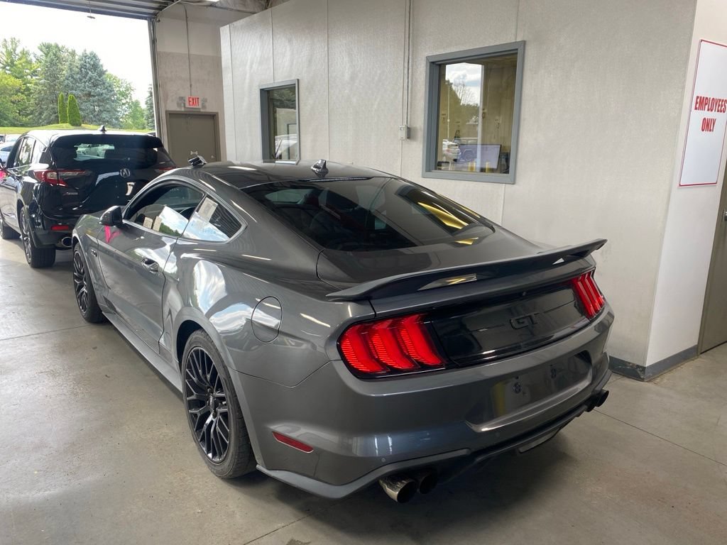 Used 2021 Ford Mustang GT w/ GT Performance Package RWD image 3