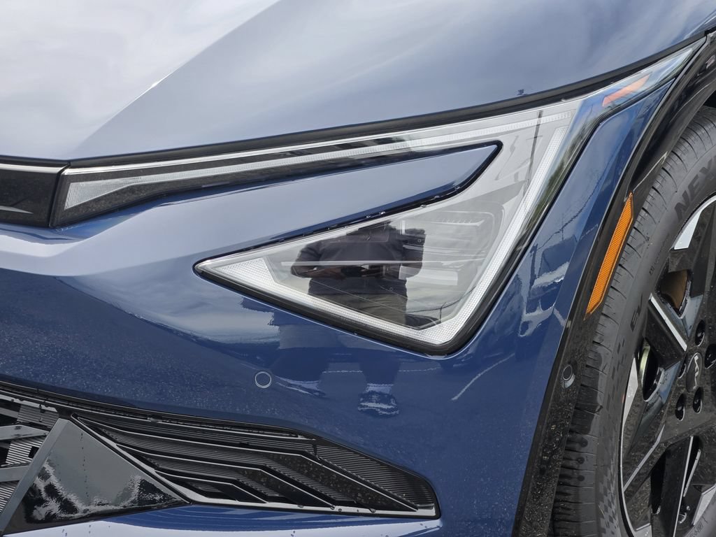 New 2025 Kia EV6 Wind RWD image 6