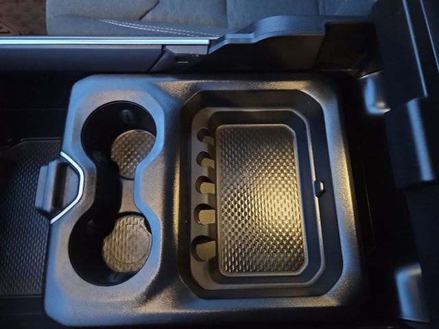 Used 2025 RAM 1500 Big Horn AWD/4WD image 32