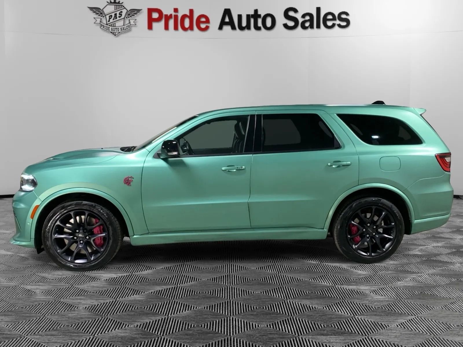 Used 2023 Dodge Durango SRT Hellcat w/ Black Package AWD/4WD image 4