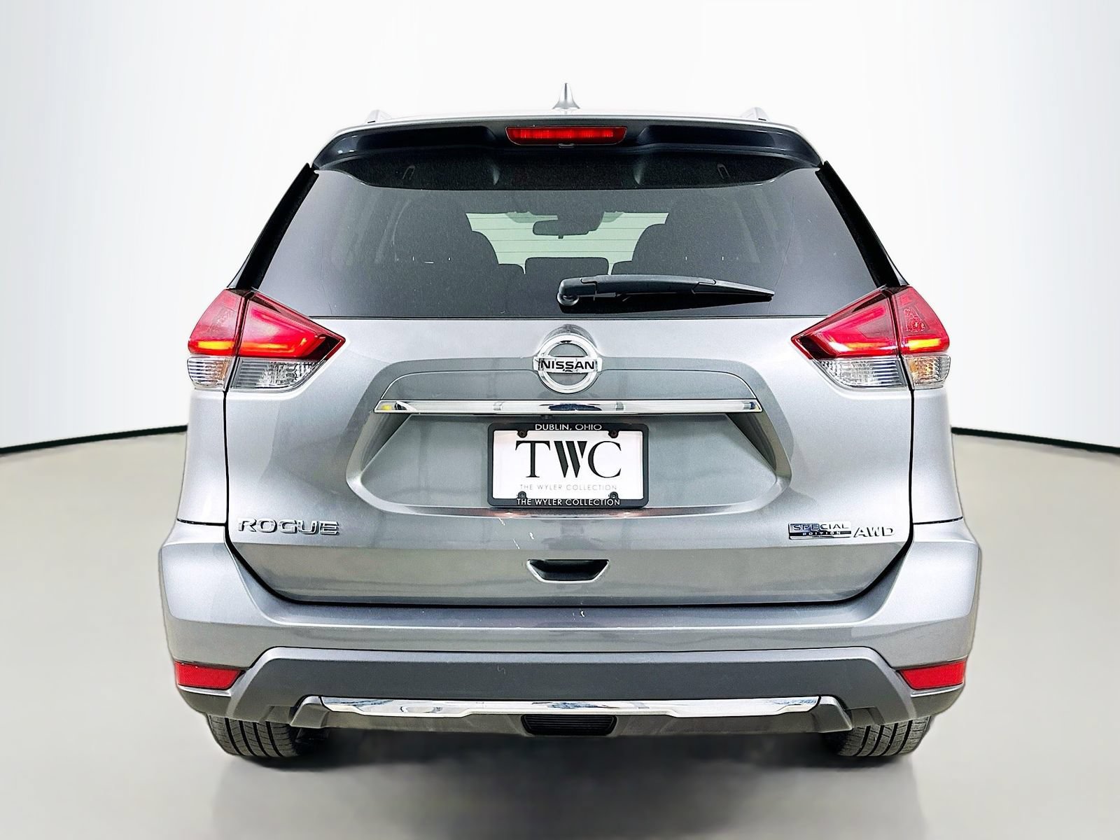 Used 2019 Nissan Rogue S w/ Special Edition Package AWD/4WD image 6