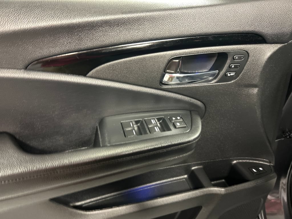 Used 2022 Honda Pilot Touring image 12