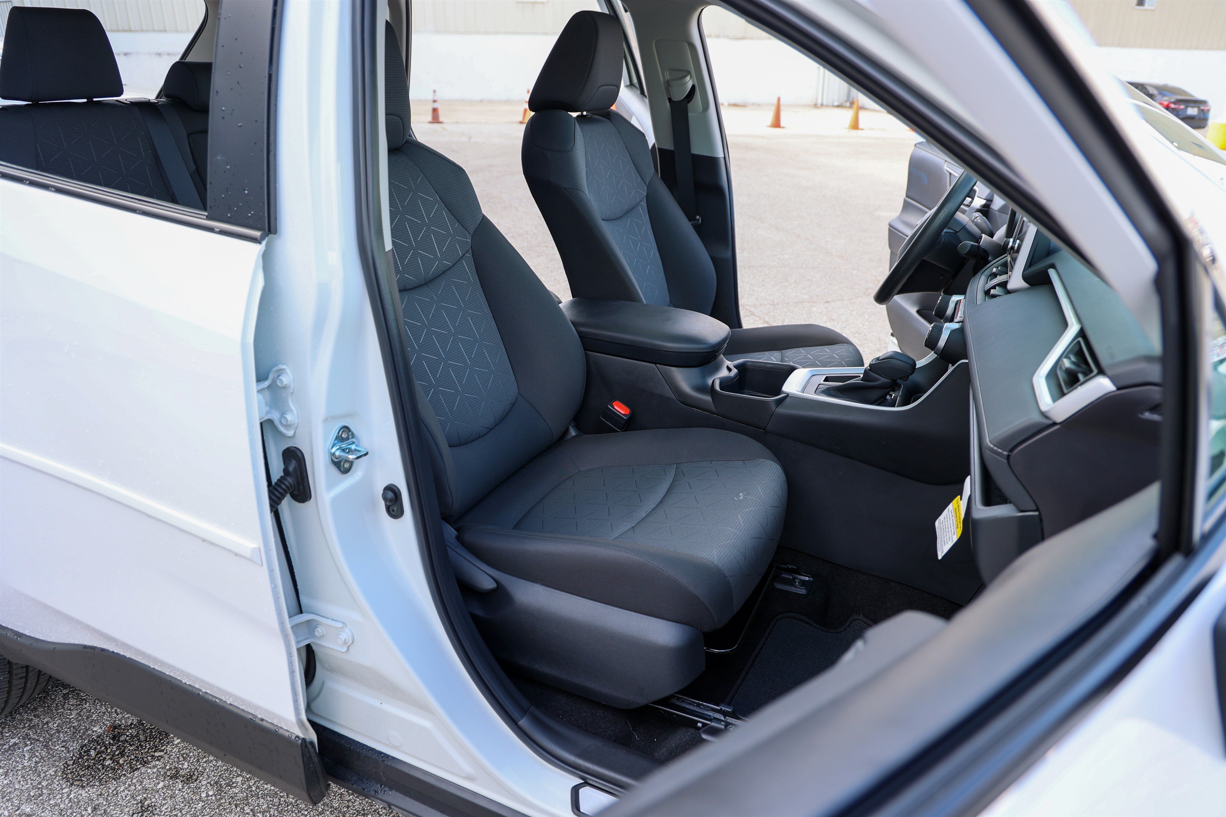 Certified 2025 Toyota RAV4 XLE w/ Convenience Package FWD image 45