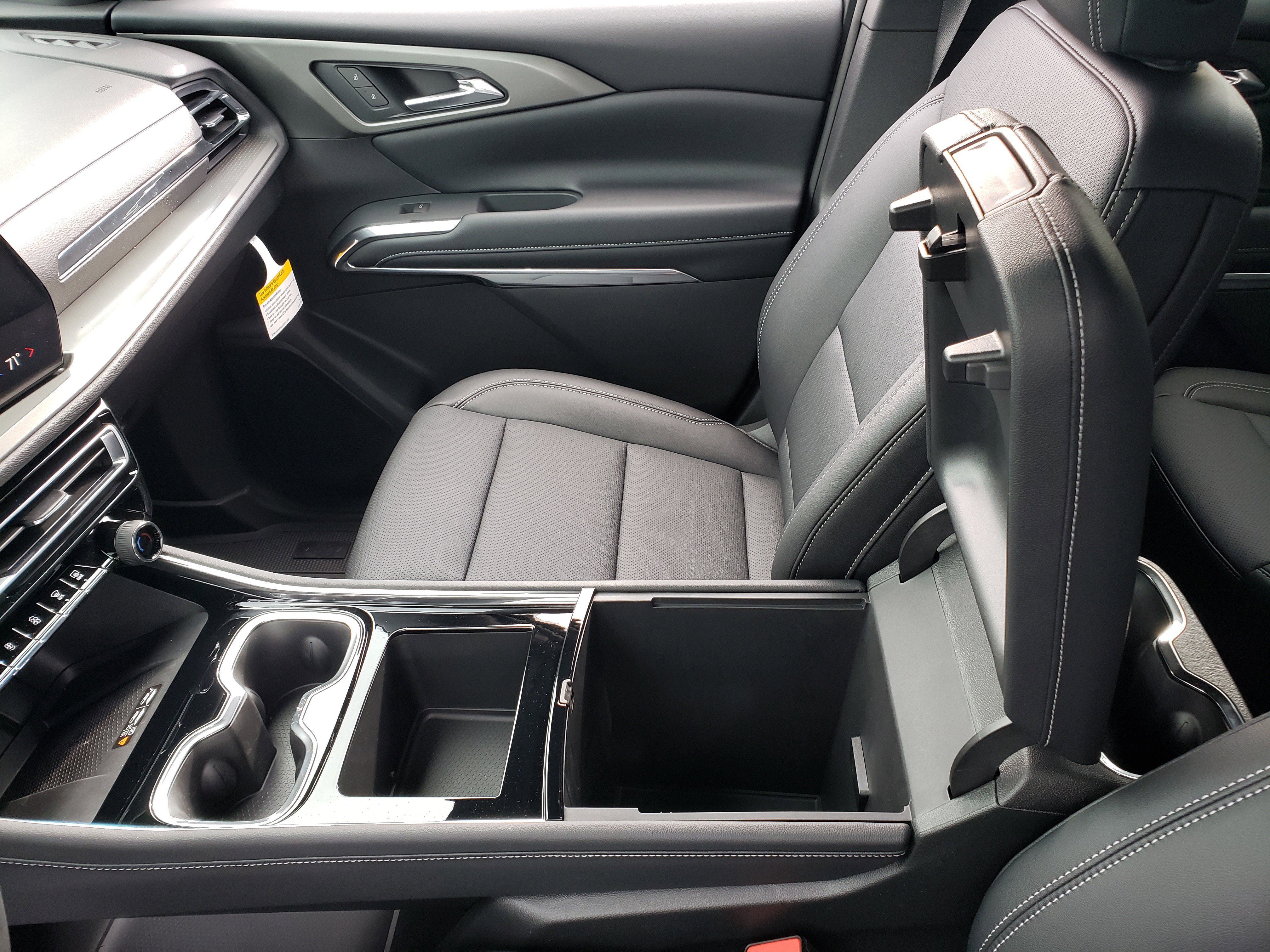 New 2026 Chevrolet Traverse LT w/ Midnight/Sport Edition image 30