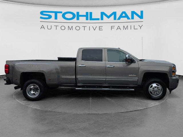 Used 2017 Chevrolet Silverado 3500 High Country w/ Duramax Plus Package AWD/4WD image 4