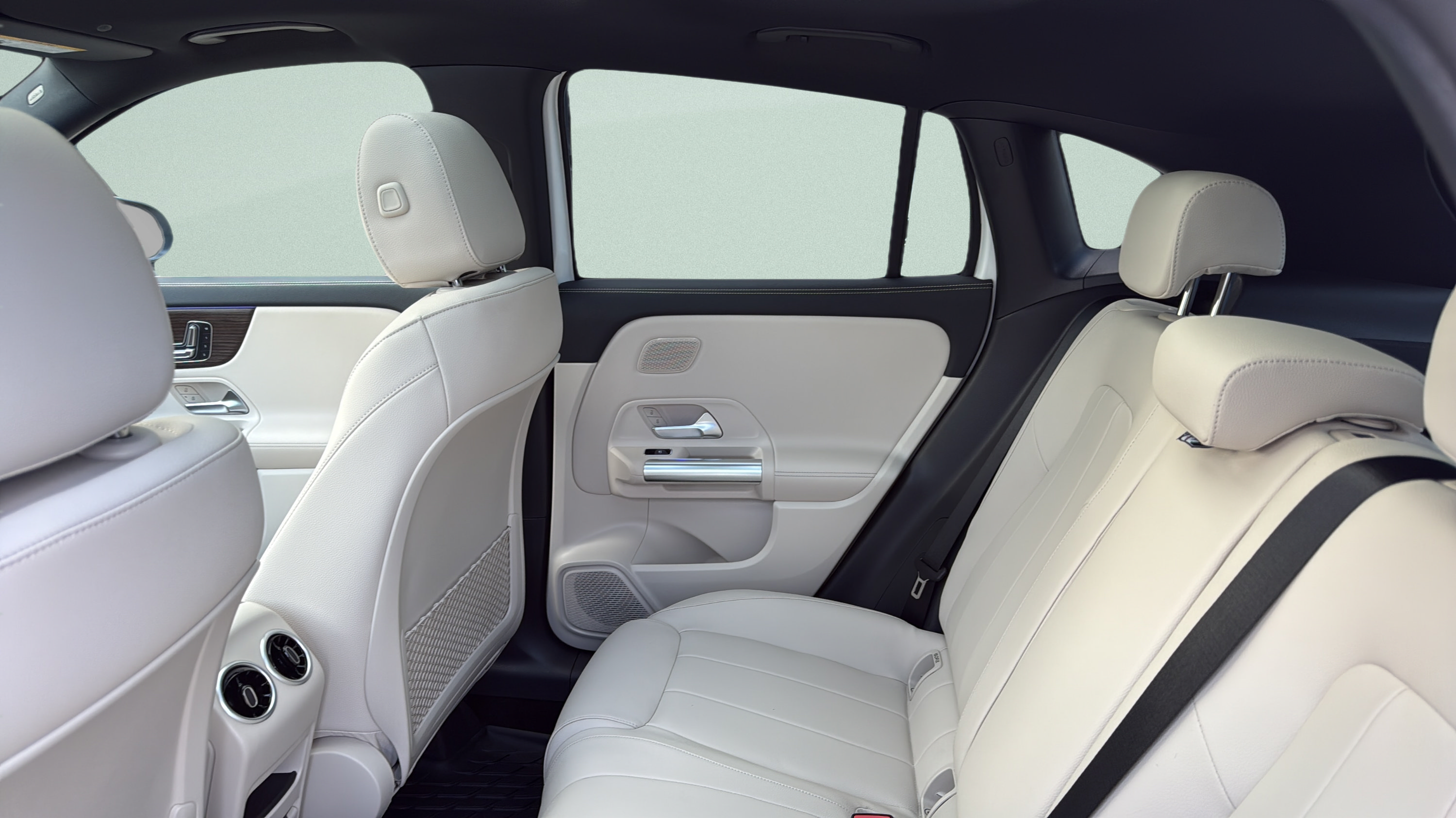 New 2026 Mercedes-Benz GLA 250 image 23