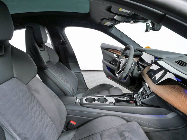 Used 2023 Audi e-tron GT Prestige w/ Prestige Package image 24