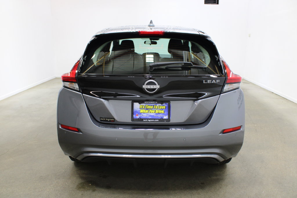 Used 2025 Nissan Leaf S FWD image 4