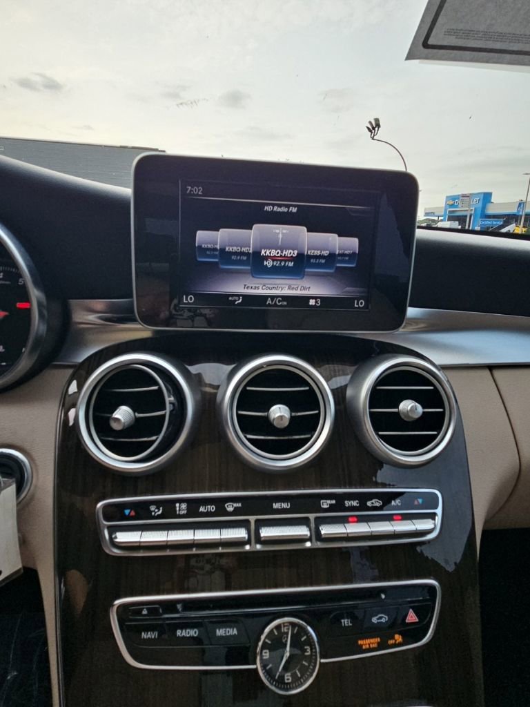 Used 2018 Mercedes-Benz C 300 Sedan image 17