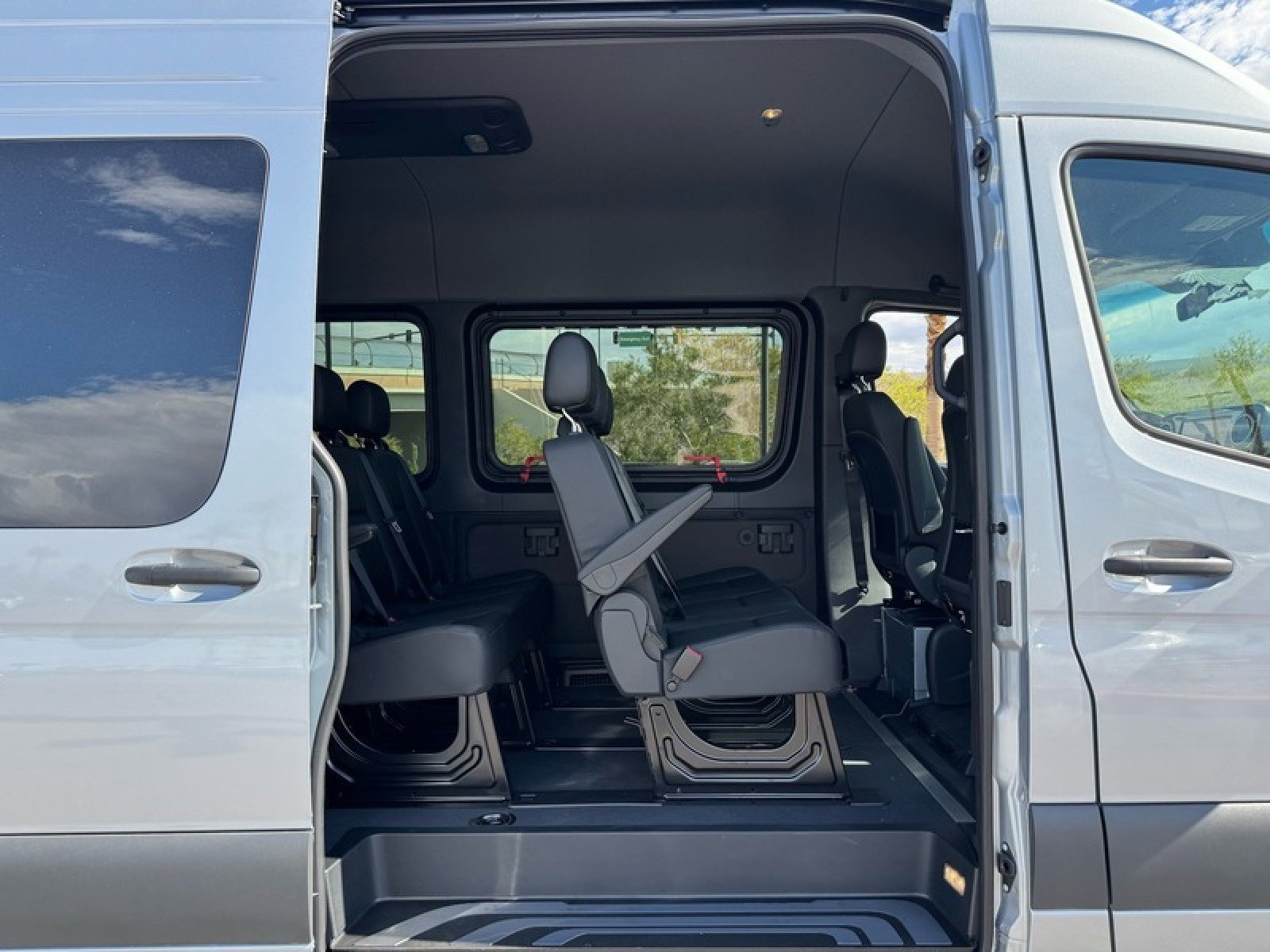 New 2025 Mercedes-Benz Sprinter 2500 image 14