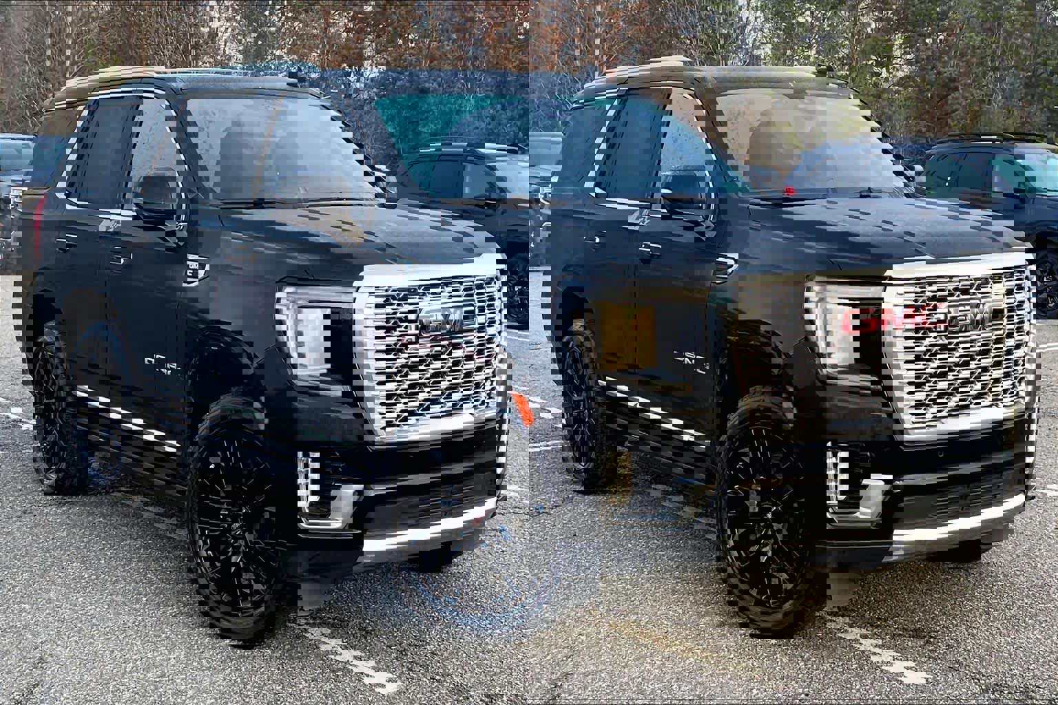 Used 2021 GMC Yukon Denali w/ Denali Ultimate Package image 2