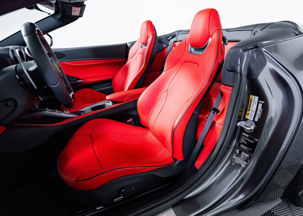 Certified 2023 Ferrari Portofino M image 22
