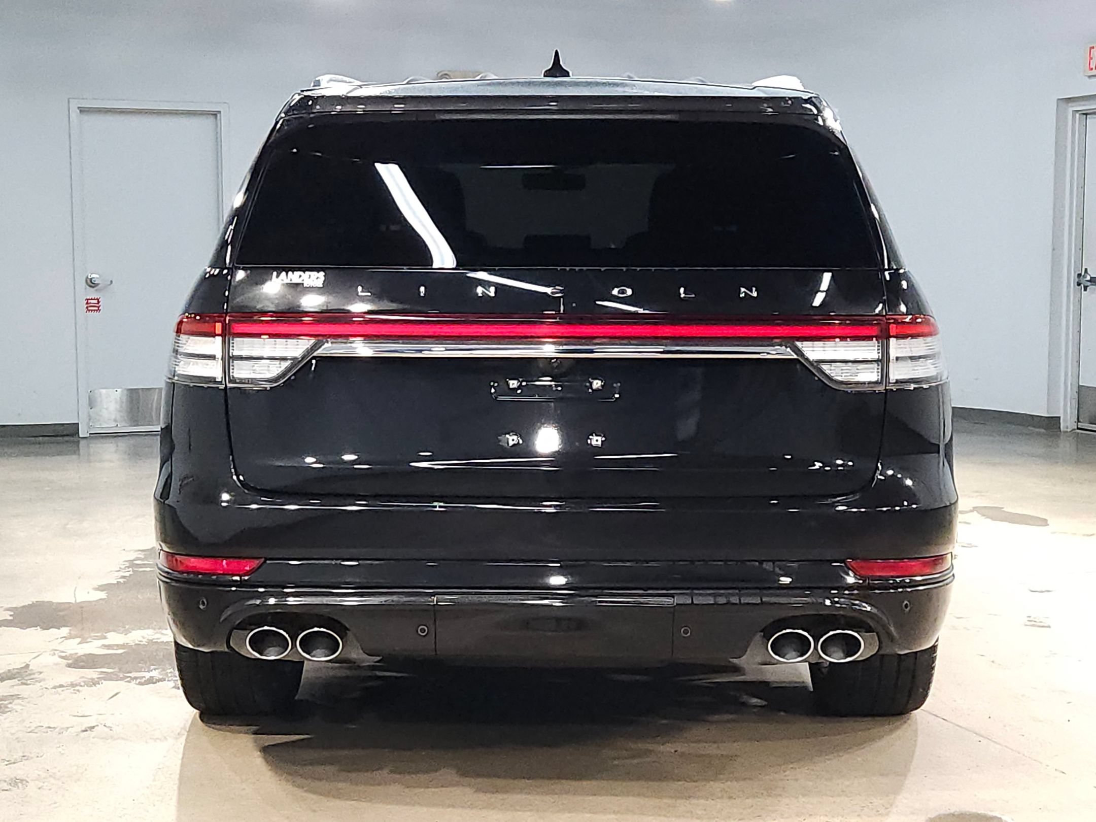 Used 2022 Lincoln Aviator Grand Touring w/ Elements Package Plus AWD/4WD image 6