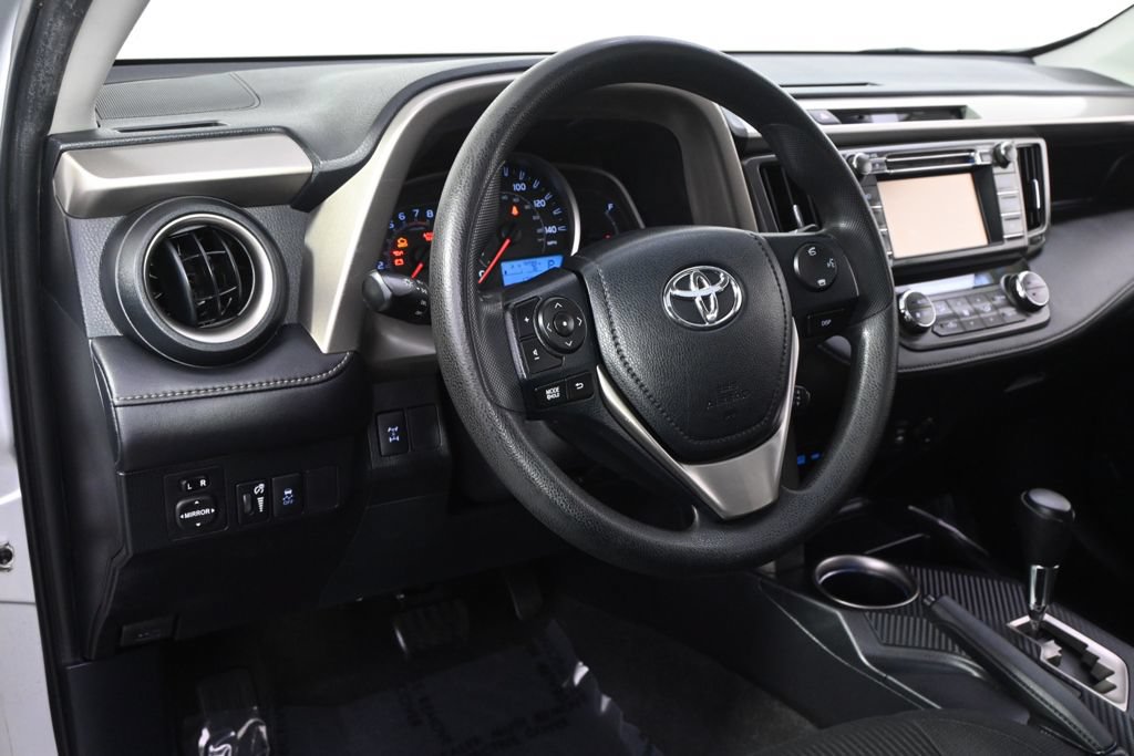 Used 2014 Toyota RAV4 XLE AWD/4WD image 11