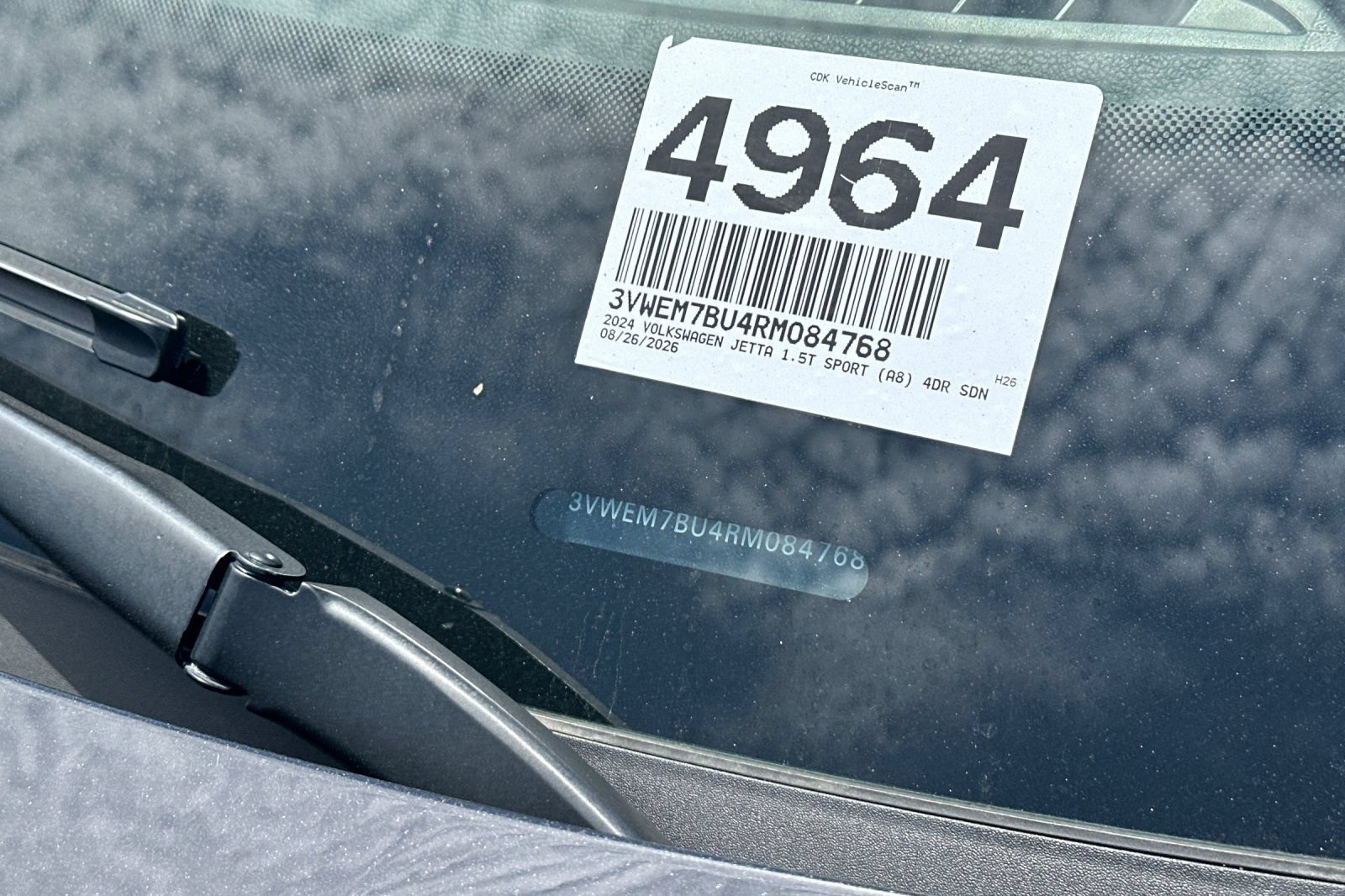 Used 2024 Volkswagen Jetta SE FWD image 3