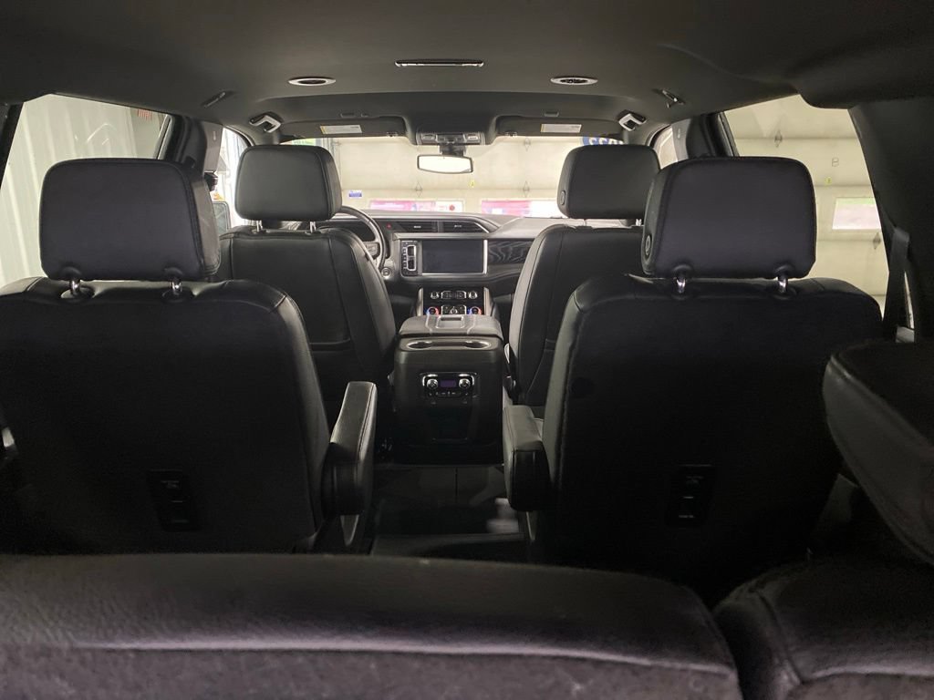 Used 2022 GMC Yukon XL Denali AWD/4WD image 22