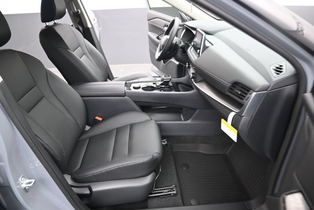 New 2026 Nissan Rogue Dark Armor AWD/4WD image 27