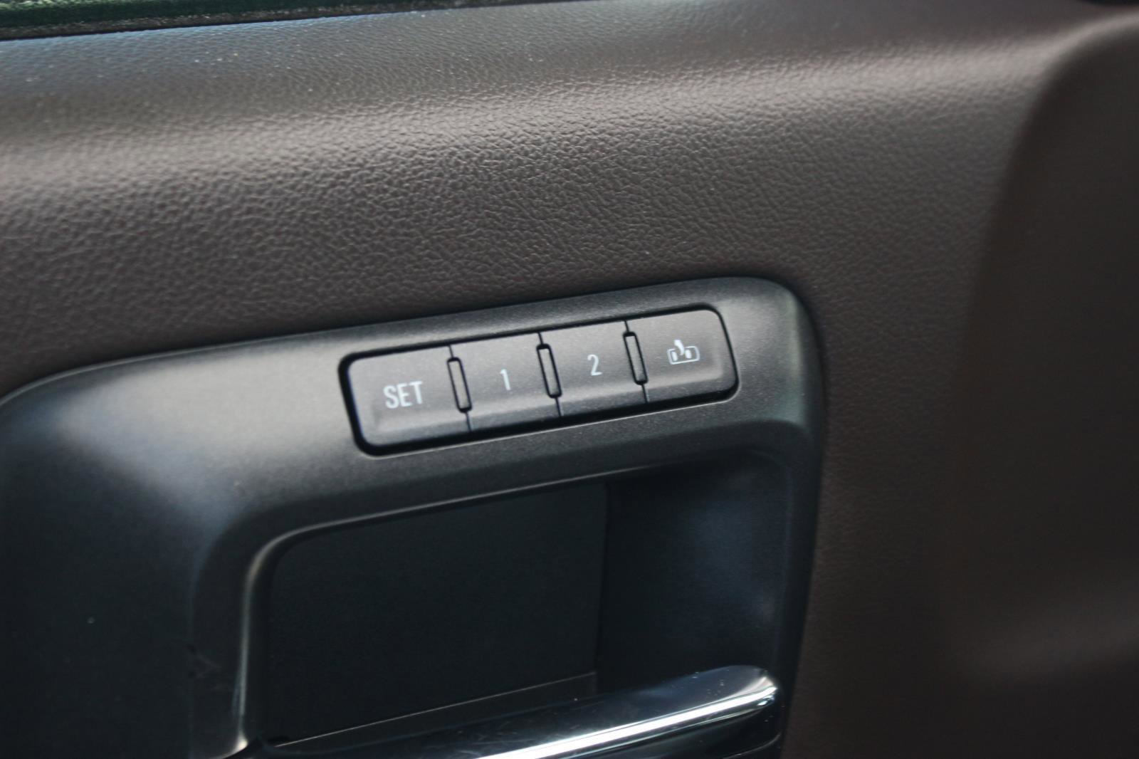 Used 2016 Chevrolet Silverado 2500 LTZ w/ Duramax Plus Package image 15