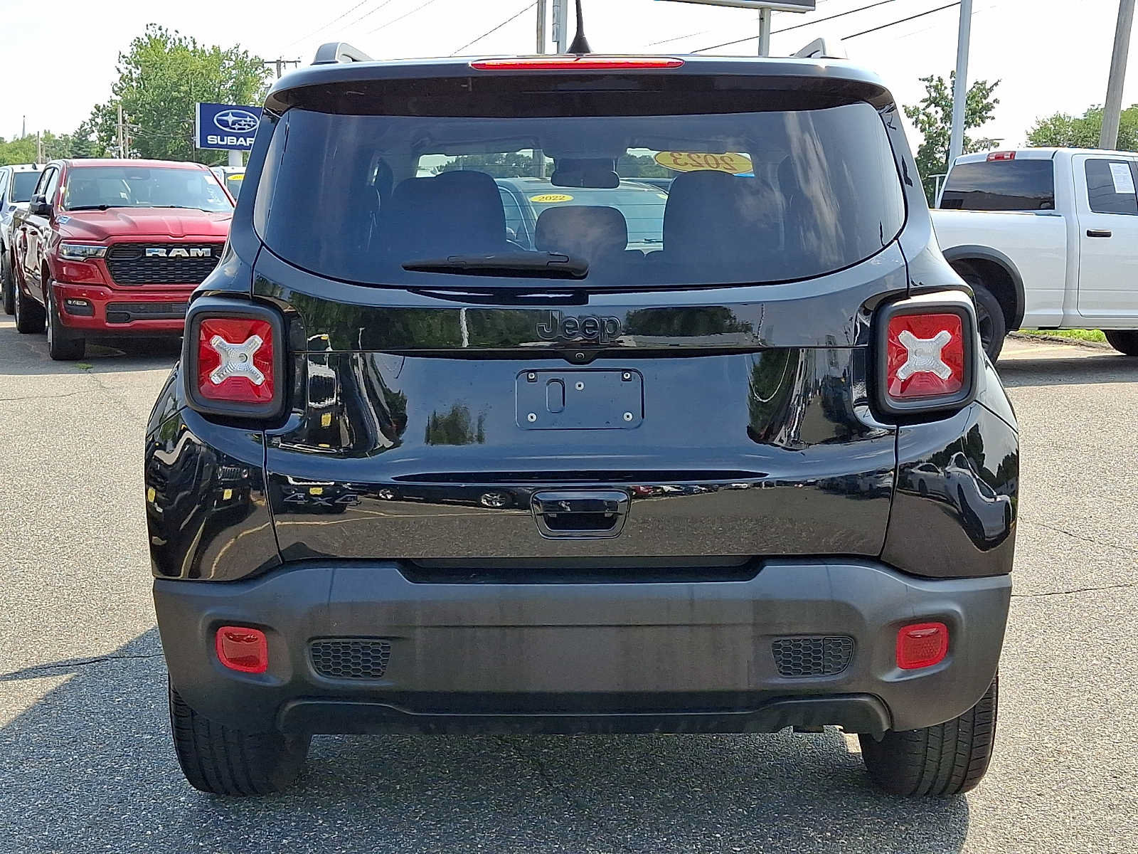 Certified 2023 Jeep Renegade Latitude AWD/4WD image 5