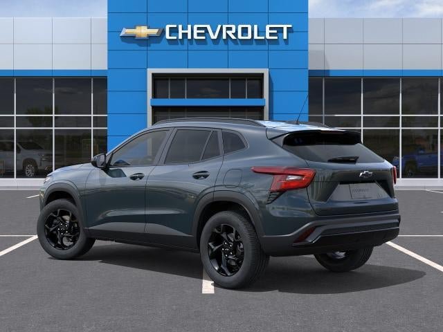 New 2026 Chevrolet Trax LT w/ Midnight Edition FWD image 3
