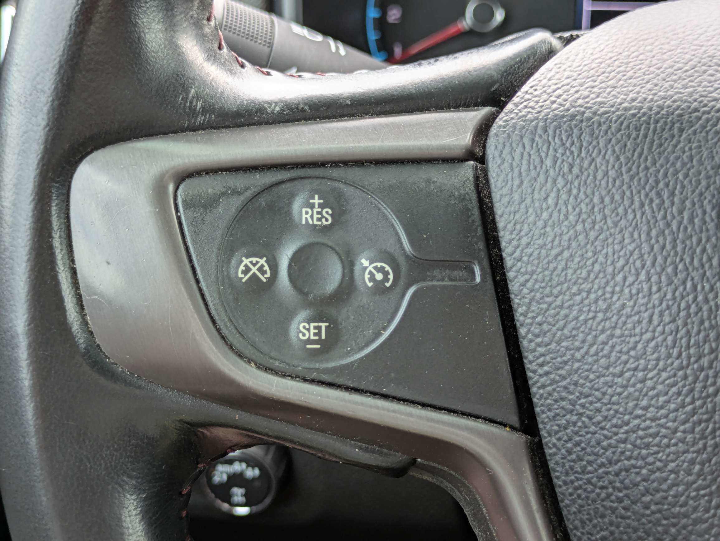 Used 2018 GMC Canyon All Terrain AWD/4WD image 25