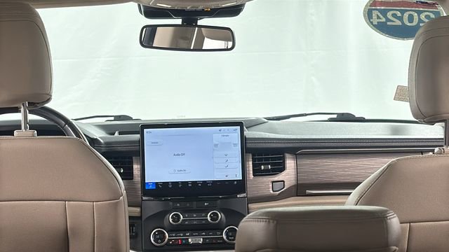 Used 2024 Ford Expedition Max Limited image 18