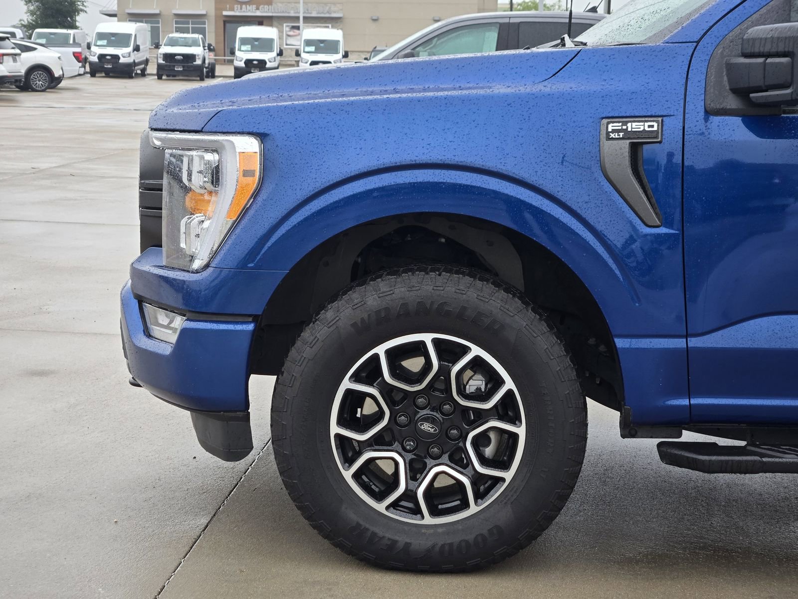 Used 2022 Ford F150 XLT w/ Equipment Group 302A High AWD/4WD image 9