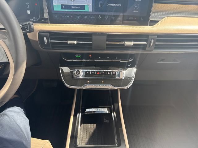 Used 2024 Lincoln Corsair FWD w/ Equipment Group 101A image 23