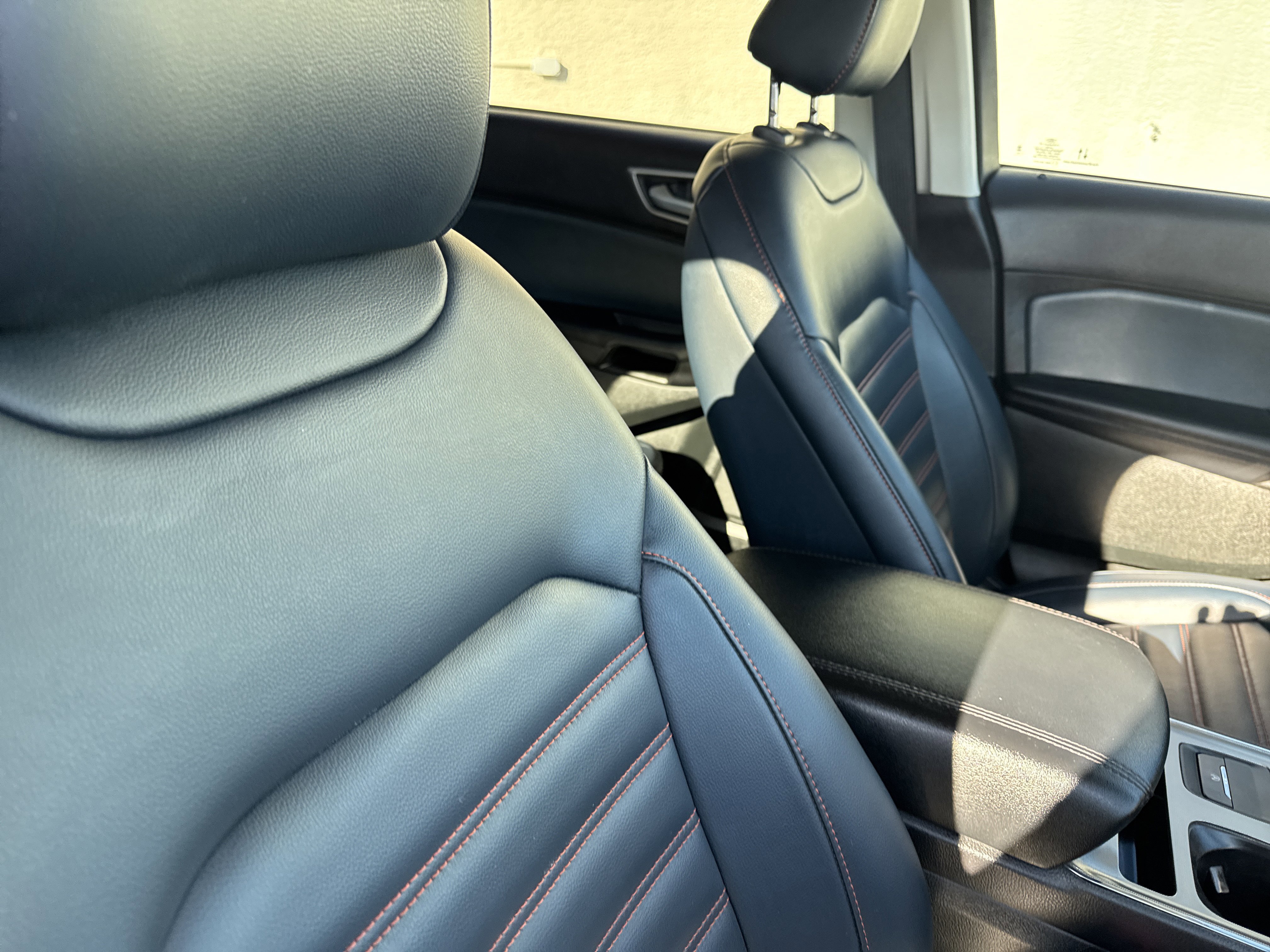 Used 2023 Ford Edge SEL w/ Sport Appearance Package image 15