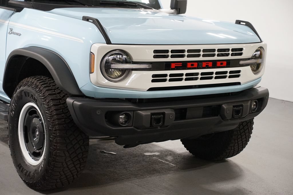 Used 2024 Ford Bronco Heritage Edition AWD/4WD image 4