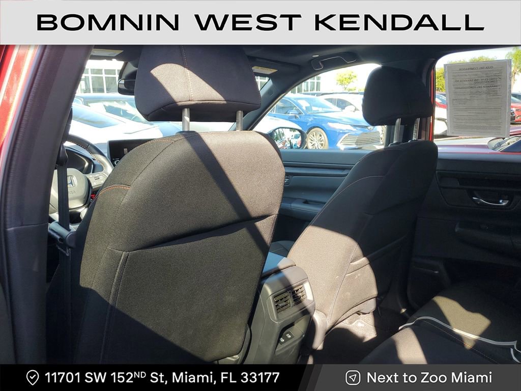 Used 2025 Honda CR-V Sport image 17