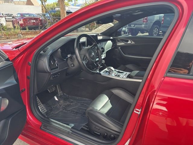 Used 2021 Kia Stinger GT2 image 9