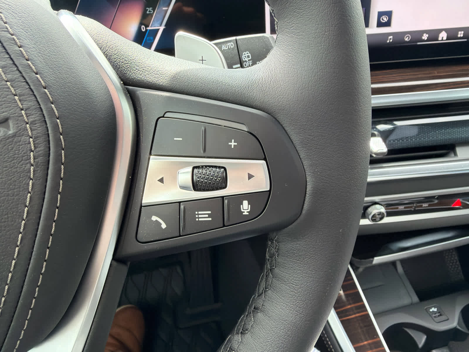 New 2026 BMW X5 xDrive40i AWD/4WD image 34