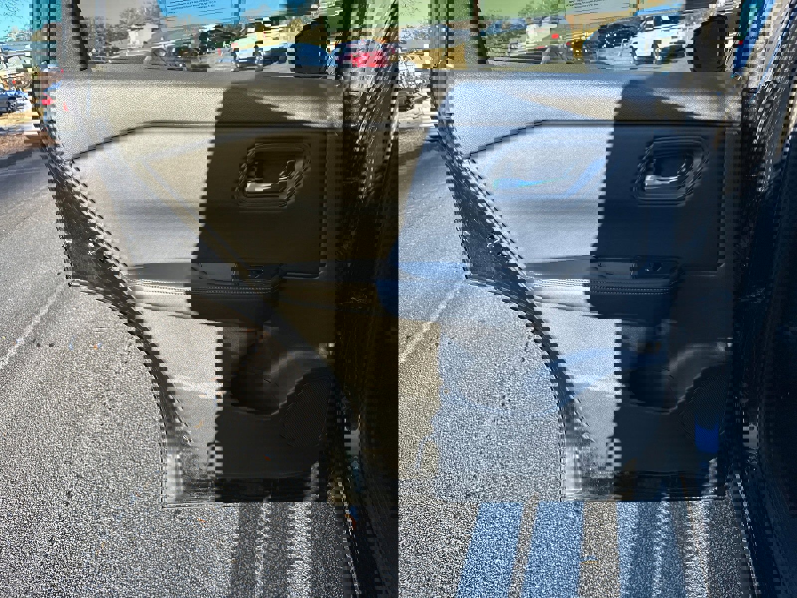 Used 2024 Nissan Rogue SV image 22