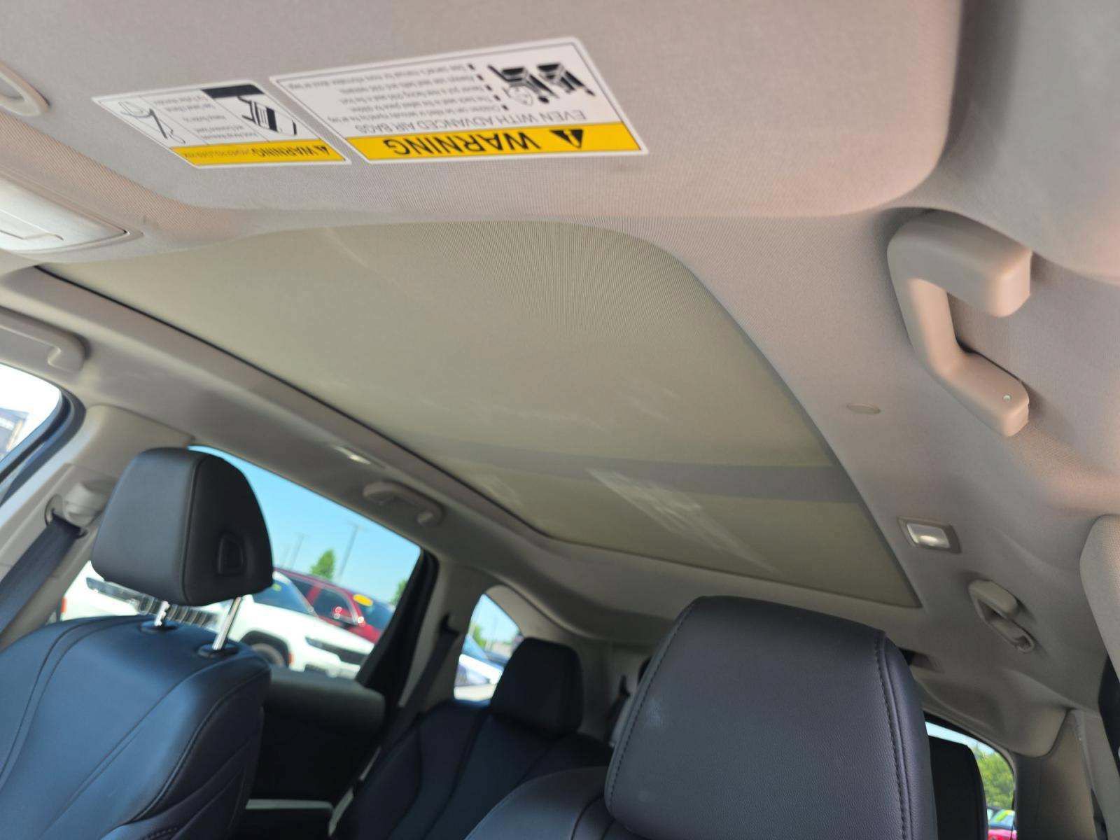Used 2023 Acura MDX FWD image 25