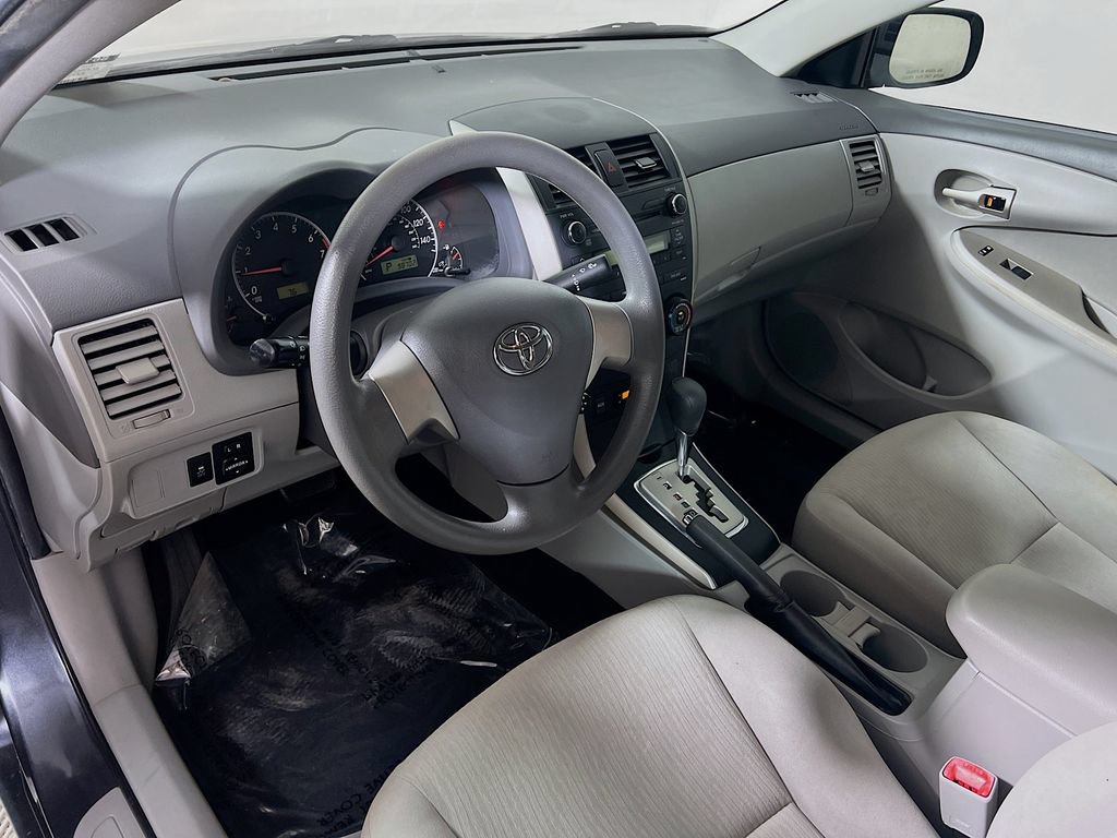 Used 2010 Toyota Corolla LE FWD image 9