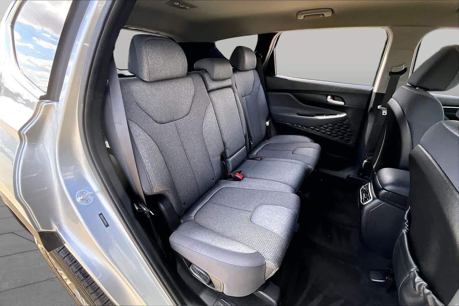 Used 2023 Hyundai Santa Fe SEL AWD/4WD image 19