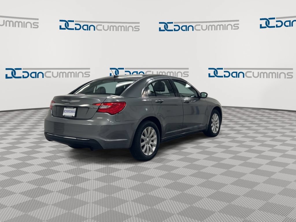 Used 2013 Chrysler 200 Touring FWD image 8